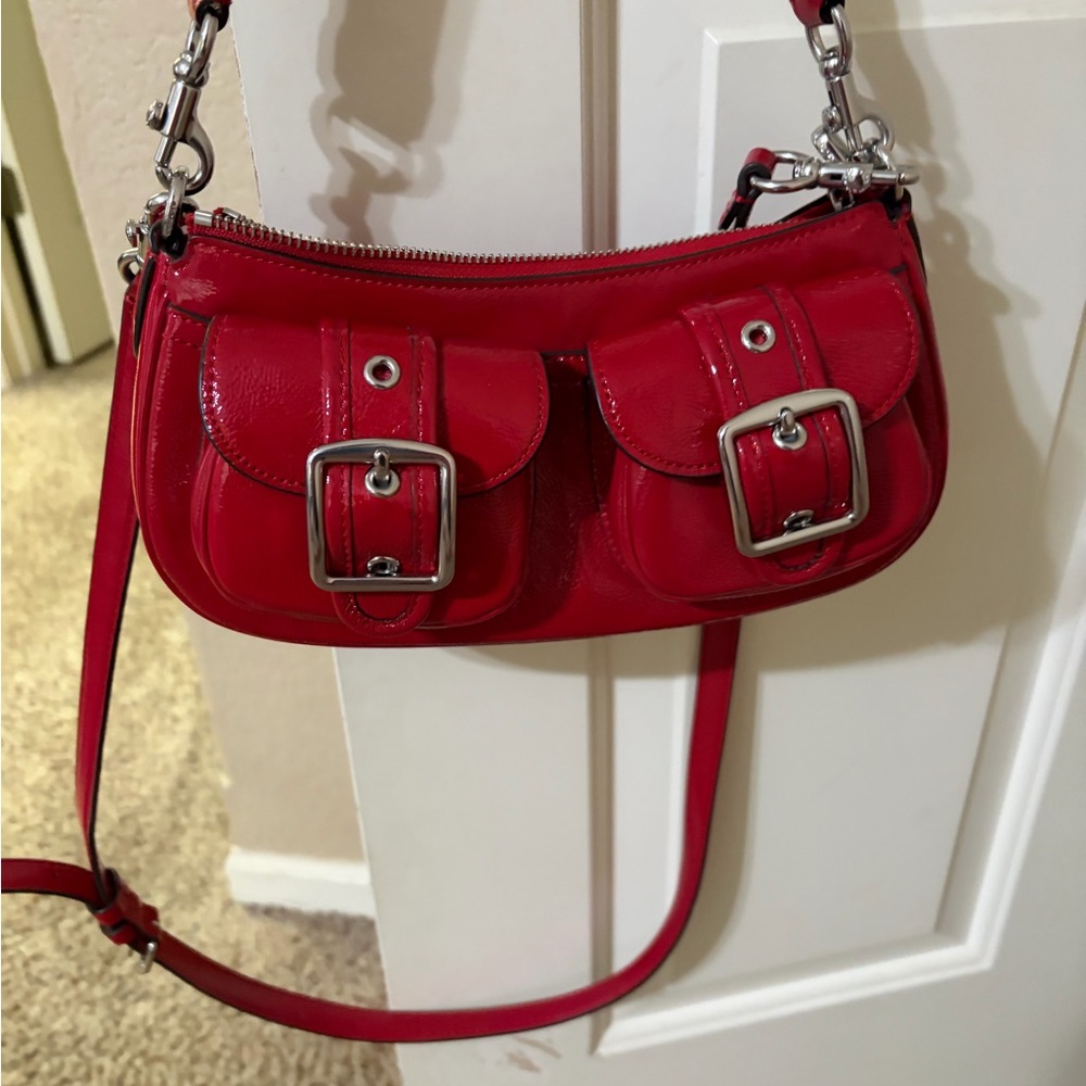 Authentic Coach Ashton Baguette Red Leather. See pictures for Authenticity ID